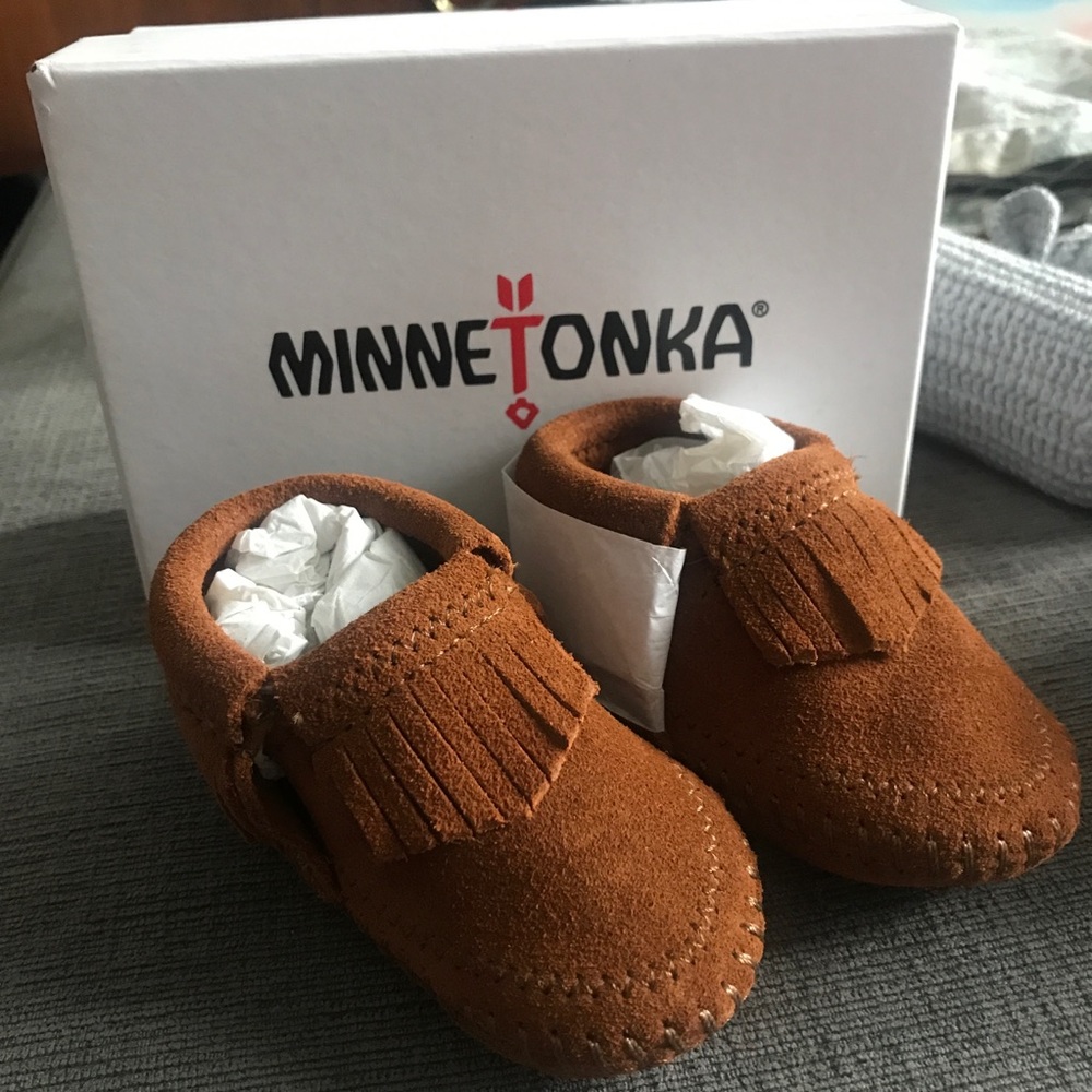 Minnetonka fringe leather booties Sz 1